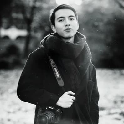 Lucas Trong with his camera